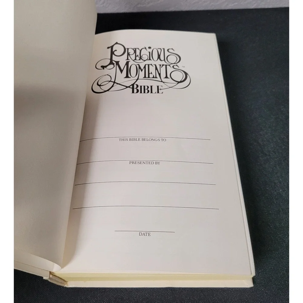 VTG 1985 Precious Moments Bible Hardcover NKJV with Original Box Clean Unmarked
